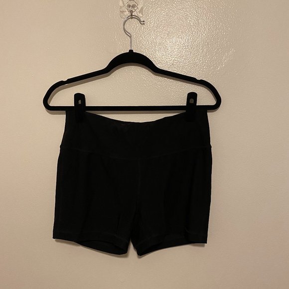 Basic Bike Shorts - Picture 1 of 5